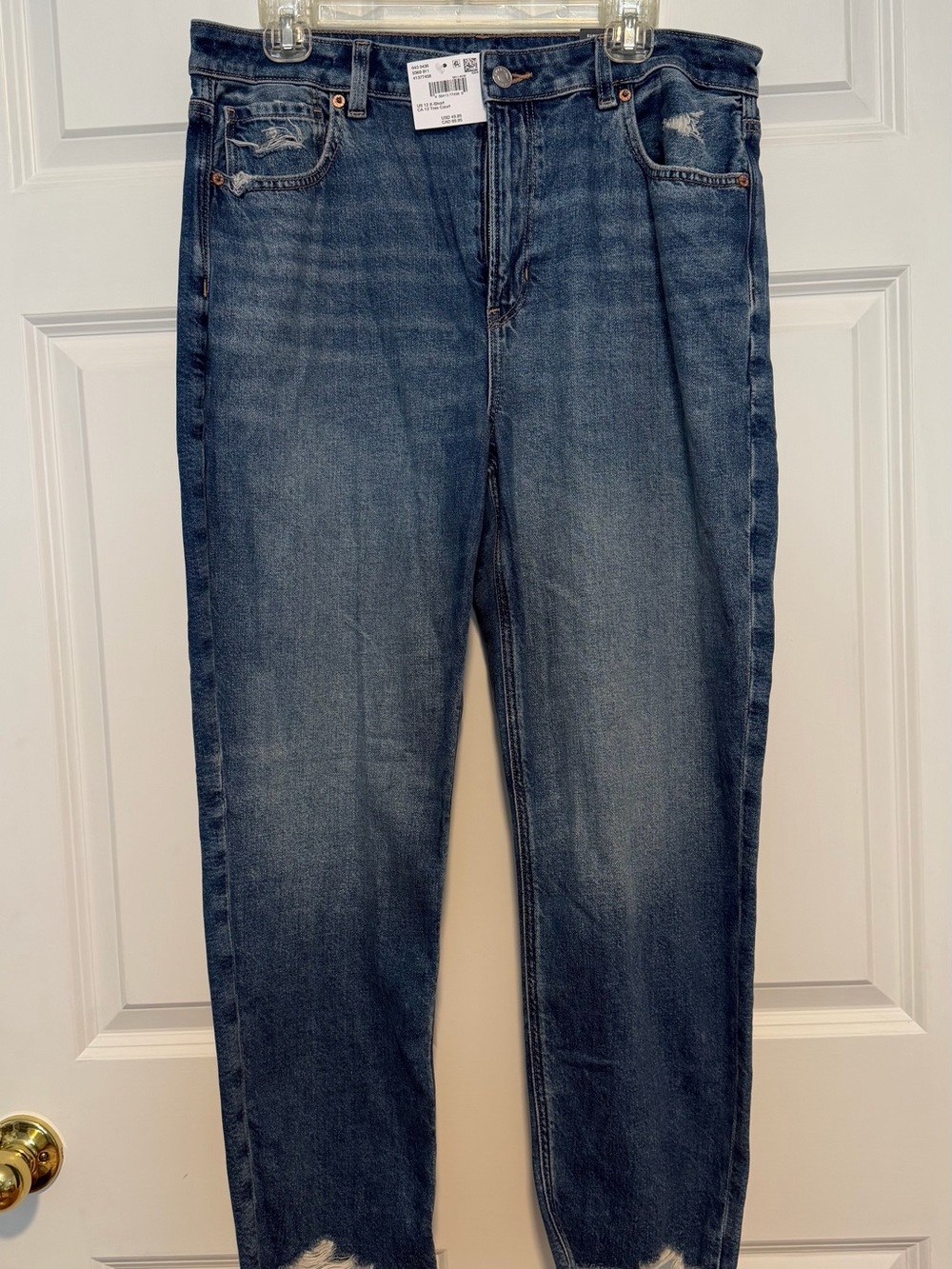 American Eagle Outfitters Women's Straight Jeans in Faded Blue